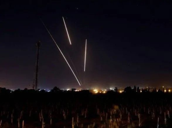 Ізраїль вдарив по цілях ХАМАС після запуску понад 90 ракет з сектора Газа