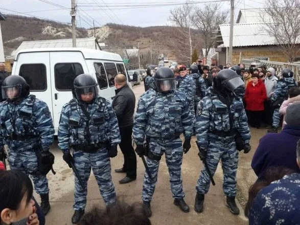 В оккупированном Крыму за три месяца года провели 97 арестов с нарушением прав человека