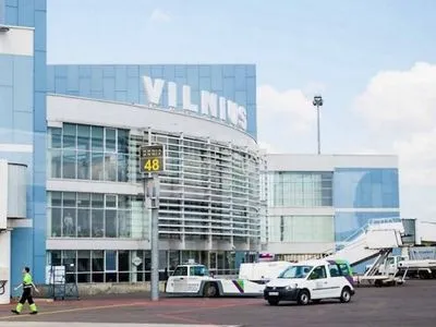 В Вильнюсе отменили все рейсы российских самолетов Superjet-100