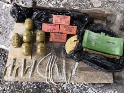 В Одесской области обнаружили арсенал оружия из района ООС