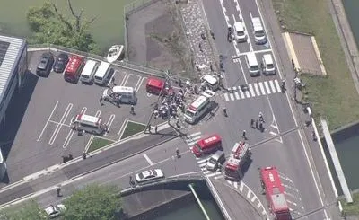 В результаті наїзду автомобіля в Японії загинули двоє дітей