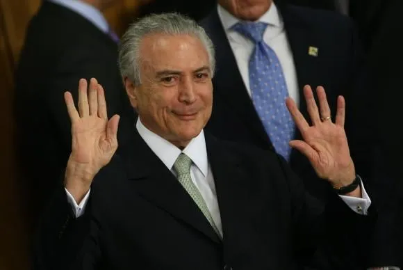 Экс-президент Бразилии Тэмер явился в полицию в связи с решением о его аресте