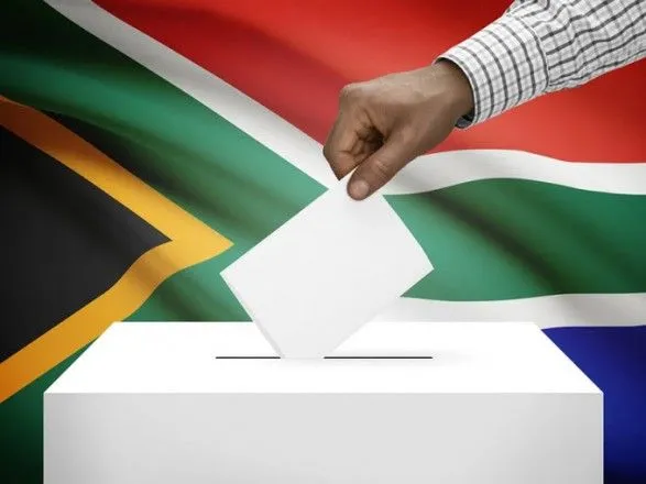 На выборах в парламент ЮАР лидирует правящая партия "Африканский национальный конгресс"
