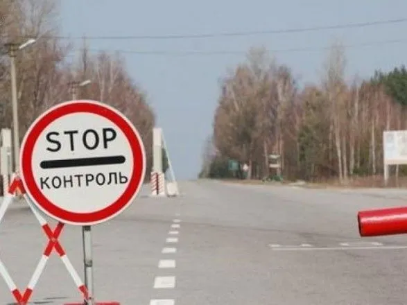 На Донбасі окупанти продовжують створювати штучні черги на КПВВ