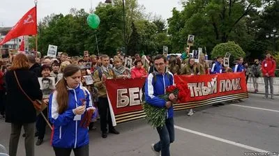 СМИ: в оккупированном Крыму устроили военный парад с С-400