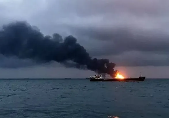 Из-за пожара на корабле в Азербайджане возбудили уголовное дело