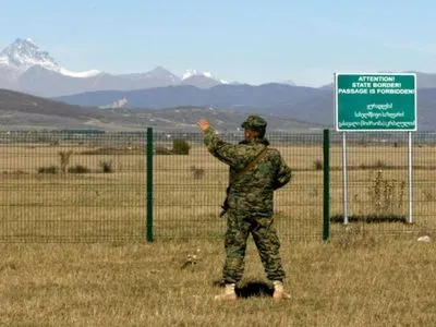 Грузинские пограничники перешли на усиленный режим работы из-за туристов из РФ