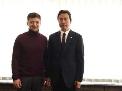 Зеленський зустрівся з послом Китаю в Україні