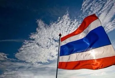 У Таїланді 15 членів кабінету міністрів подали у відставку
