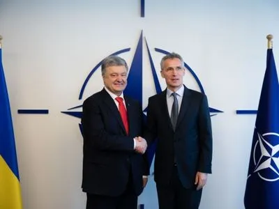 Порошенко - Столтенбергу: Україна готова розпочати виконання Плану дій щодо членства в НАТО