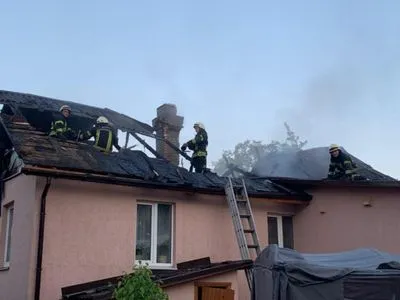 В Киеве ночью горел жилой дом