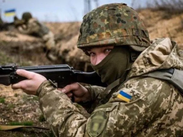 Враг 4 раза обстрелял позиции украинских военных в донецком направлении