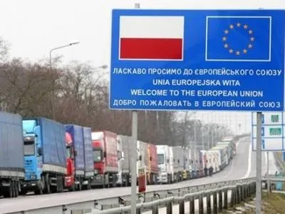 На кордоні з Польщею черги лише в одному пункті пропуску