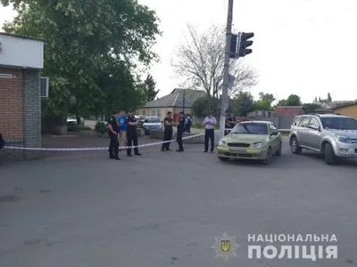 На Луганщині чоловік підірвав гранату в приміщенні банку і загинув на місці
