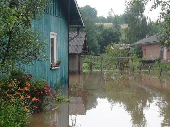 В Ровенской области из-за дождей подтоплено более 90 домохозяйств