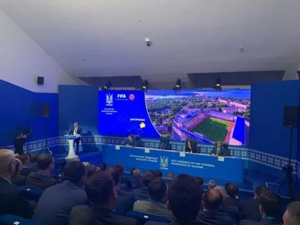 Футбольні поля і стадіони в Україні будуються із випередженням дедлайнів - Павелко