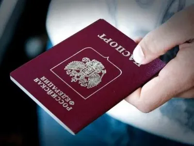 Власникам російських паспортів на окупованому Донбасі можуть заборонити в’їзд в ЄС