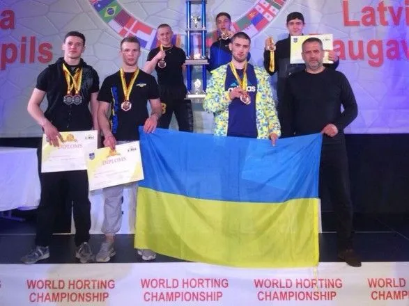 ukrayina-triumfuvala-na-chempionati-svitu-z-khortingu