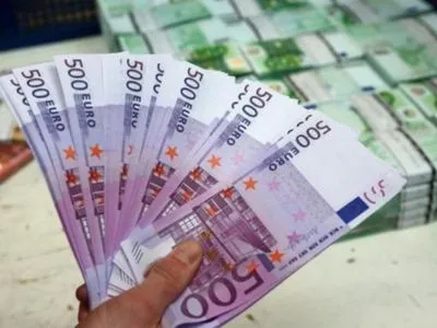 Двое украинцев сбывали в Грузии фальшивые купюры в 500 евро