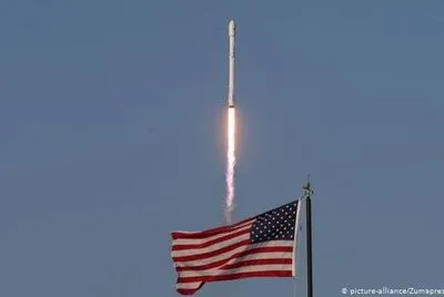 Компанія Маска SpaceX подала до суду на уряд США