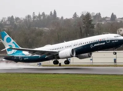 В Boeing визнали наявність помилки в бортовій електроніці лайнера 737 Max