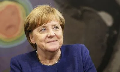 Меркель висловила підтримку реформам Зеленського і чекає на нього в Берліні