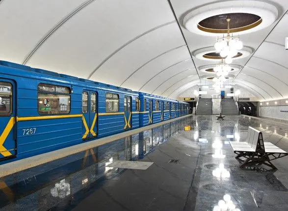 Станцію метро “Виставковий центр” реконструюють