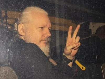 Шведская прокуратура направила запрос на заочный арест Ассанжа