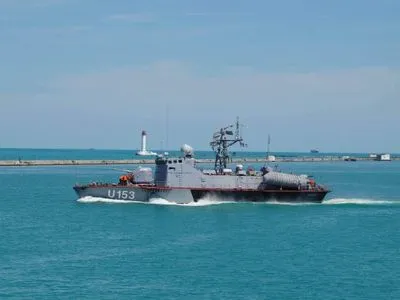 Невідомий кинув димову шашку в арсенал ВМС України