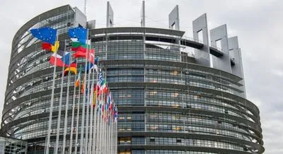 Европейская весна: в ЕС стартовали выборы в Европарламент