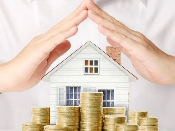 Для збереження коштів у довгостроковій перспективі експерт радить вкладати у нерухомість