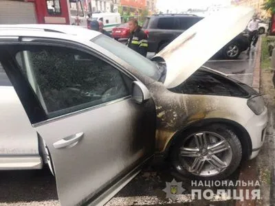 У Харкові підпалили авто чиновника мерії