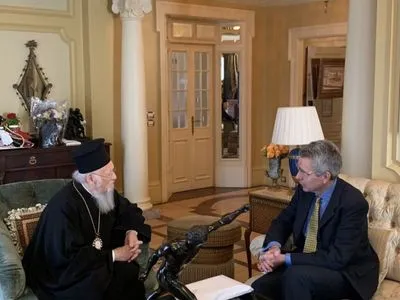 Посол США обговорив із Вселенським патріархом підтримку української церкви