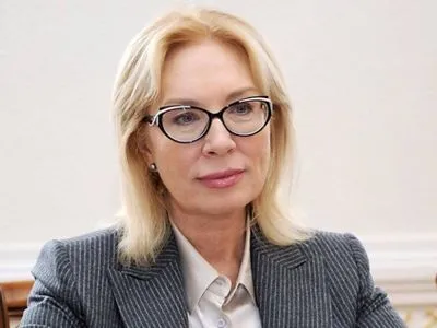 Денисова обратилась к Москальковой из-за объявления голодовки Клыхом