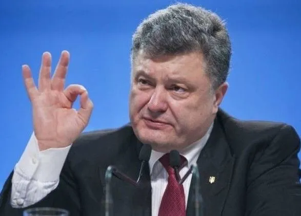 Порошенко анонсировал большой съезд и обновление партии