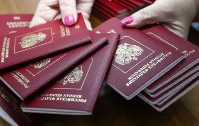 ОБСЕ: люди в Луганске подают документы для получения паспортов РФ