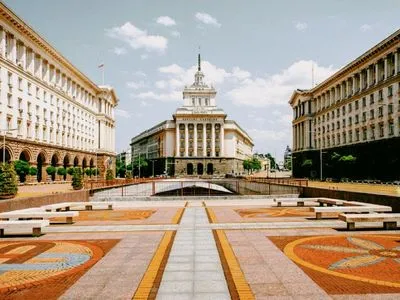 У Болгарії ЦВК наказала місцевій партії видалити ролик з фрагментом серіалу "Слуга народу"
