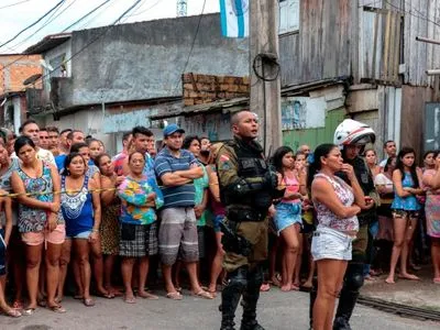 Співробітники поліції причетні до нападу на бар в Бразилії через який загинули 11 осіб