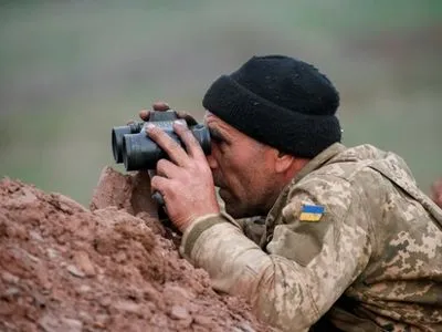 ООС: ранен один украинский военный