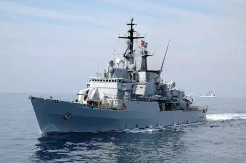 У Латвії повідомили про військовий корабель РФ біля кордону