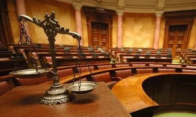 Суд перенес заседание по иску Коломойского к НБУ и ПриватБанку на 7 июня