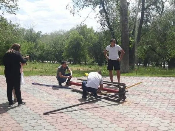 В Казахстане рухнула карусель, пострадали дети