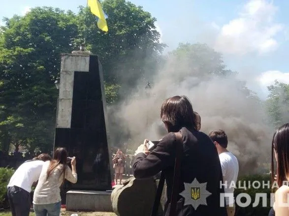 Во время пикета против съезда "партии мэров" в Харькове пострадали полицейские
