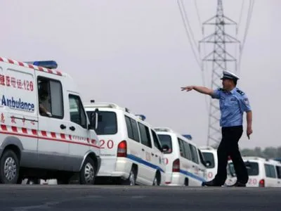 В результате оползня в Китае погибли два человека