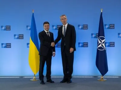 Комиссия Украина-НАТО: Зеленский выступил за возобновление регулярного диалога