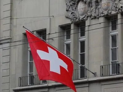 Швейцарське посольство закликало українських жінок йти в політику