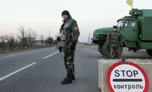 Порошенко зажадав від Зеленського пояснень про можливе зняття блокади Донбасу