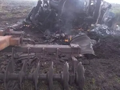 Полиция расследует как теракт факт подрыва двух трактористов в Луганской области