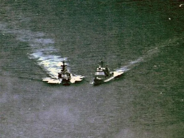 ВМС США і РФ обмінялись звинуваченнями проти один одного після небезпечних маневрів на морі