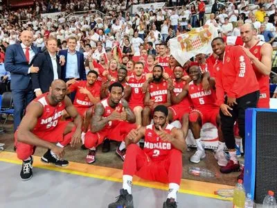 Клубы украинцев вышли в финалы баскетбольных чемпионатов Франции и Греции